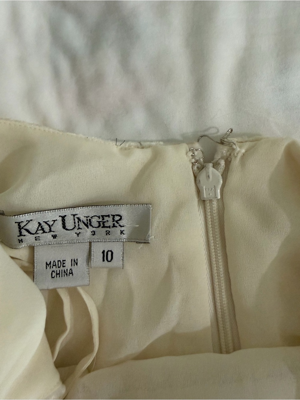 Kay Unger Pale Cream Party Dress